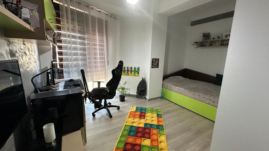 Apartament cu 3 camere decomandat în Tomis Plus