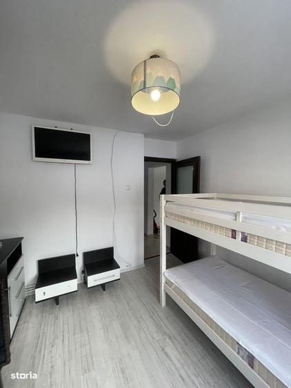 2 camere decomandat 47 mp, ETAJ 1, zona Nicolina - 7