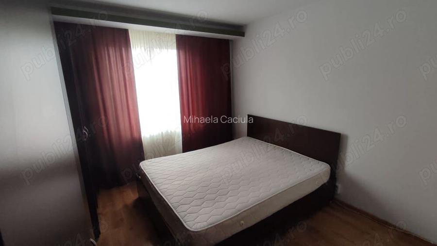 Vand apartament 3 camere Pia?a Rahova
