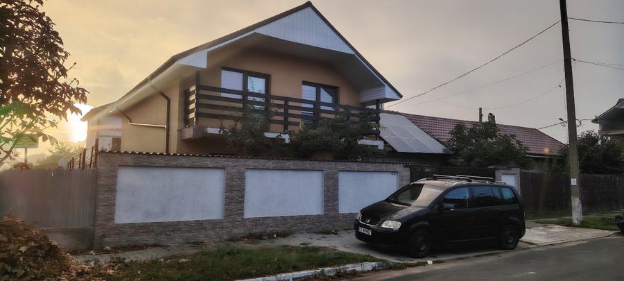 Vând casă P+M, din BCA, izolată termic cu, încălzire în pardoseală, panouri 6kw - 7