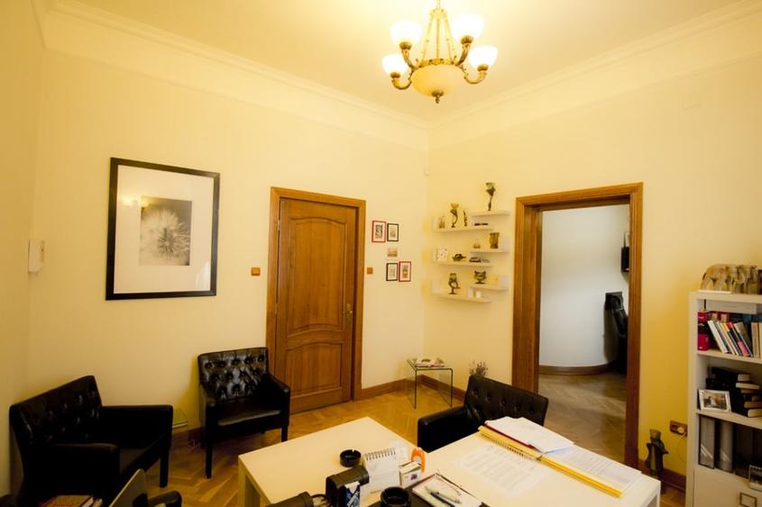 Vila S+P+1E de vanzare centru Constanta - 13