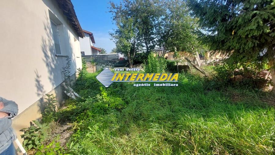 Casă individuală cu 3 camere cu Canalizare în Cetate