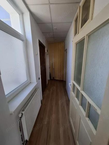 Inchiriez spatiu (stradal) 55mp Rovine - pretabil Birou - 3