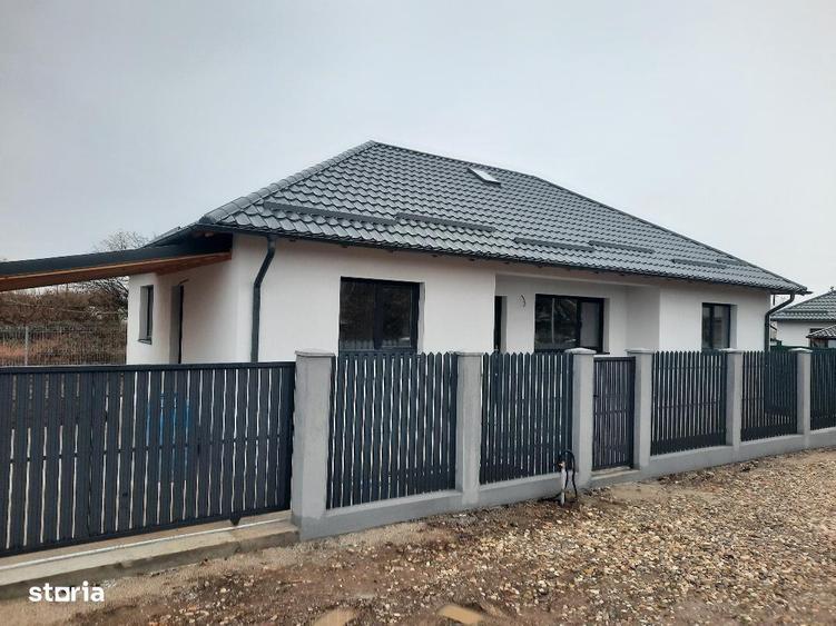 FARA COMISION casa cu 4 camere 2 bai PARTER + pod cu placa LA CHEIE - 1