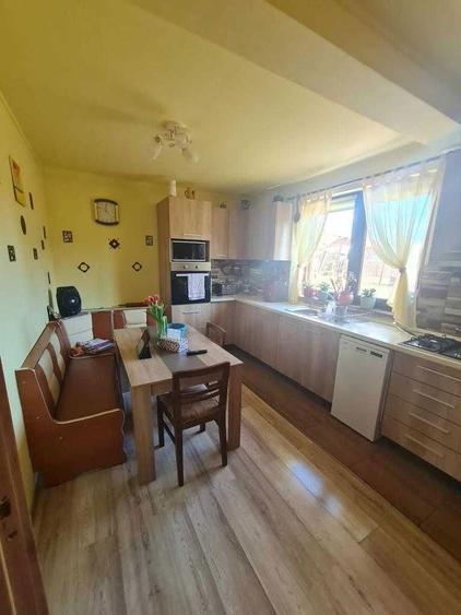Duplex mobilat si utilat ,de vanzare in Sura Mare - 5