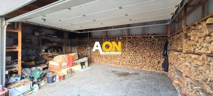 Casa pentru 2 familii, 7 Camere, 2 Garaje, 1500MP Teren - 4