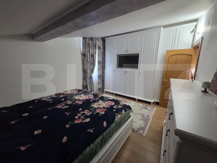 Vila  226 mp utili, curte 277 mp, zona Micro 3 - 11