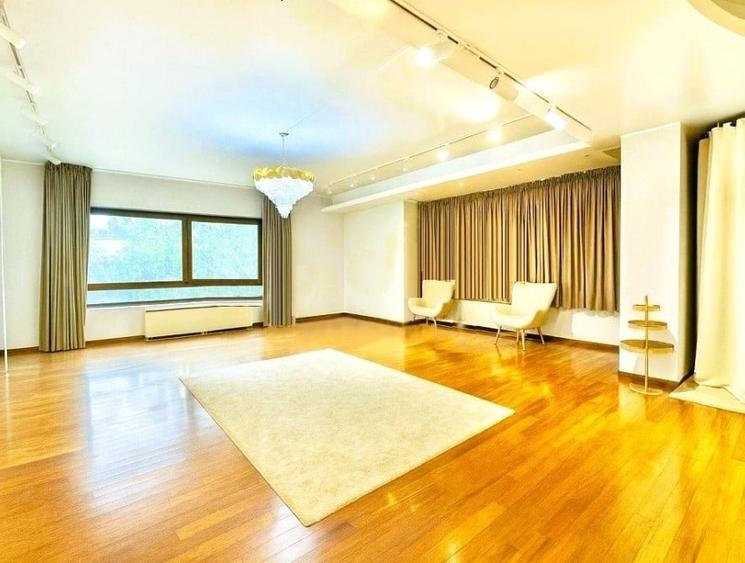 Apartament 3 camere cu boxa si loc parcare Primaverii - 1