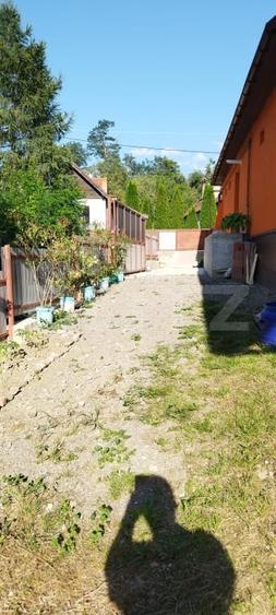 Casa  3 camere SI GRADINA 550mp in vatra satului TARLUNGENI - 7