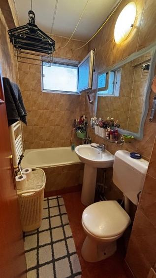 Vând apartament 2 camere - 1