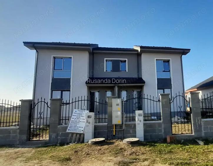 1 2 duplex-Mo?ni?a Veche-4 camere-toate utilitatile Comision 0%-155.000 Euro 1 2 duplex-Mo?ni?a Veche-4 camere-toate utilitatile Comision 0%-155.000 Euro