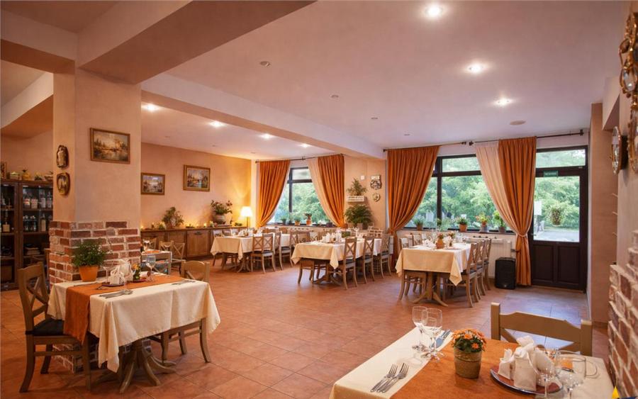 Pensiune Poiana Brasov, Central, oportunitate investitie de - 3