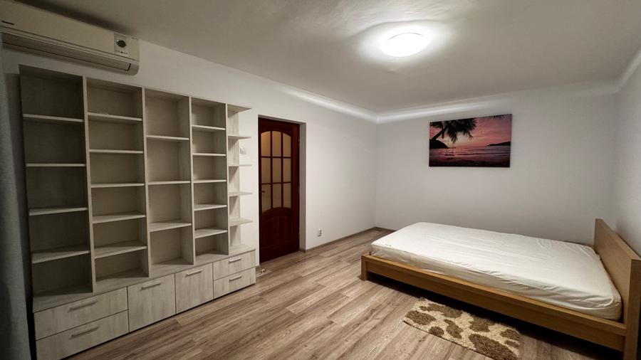 Apartament renovat aproape de parc - 4