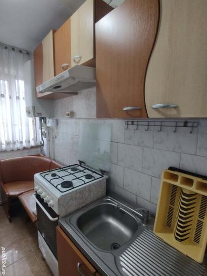 Inchiriez apartament cu 2 camere in Roman - 6