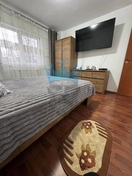Apartament cu 3 camere decomandat în Cantacuzino