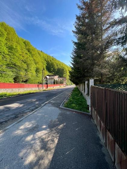 Casa cu teren 2000mp zona Moroieni, pentru pensiune, invenstitie - 2