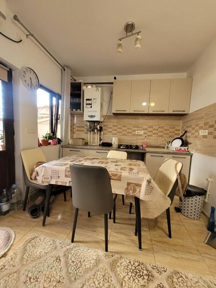 Inel II - Bratianu  -Mobexpert casa 2 camere centrala gaze mobilata - 89000 euro - 34