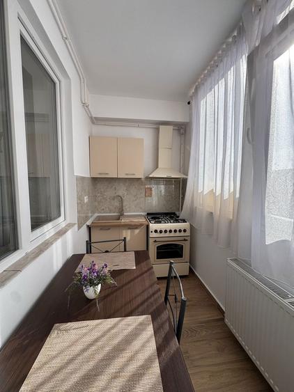 Inchiriez garsoniera dubla in Militari Residence - 1