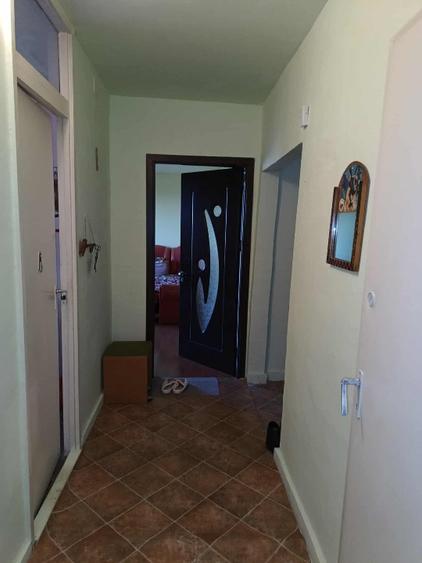 Vand apartament 3 camere decoamndat Lugoj etaj 4 - 2