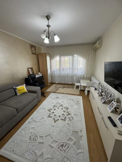 Apartament 4 cam, cf 1 dec, et 2/8, zona 9 Mai- Piata - 2