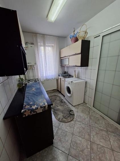 Inchiriez apartament zona Flora - 6