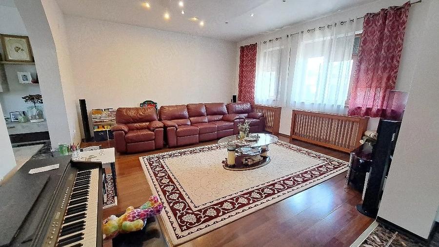 Casă cu Teren 520 Mp în Radu Negru