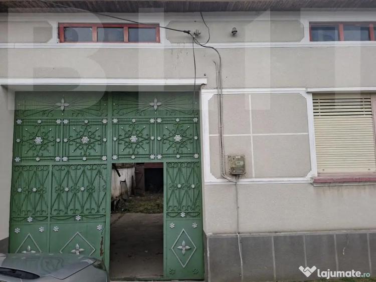Casa de vanzare, 4 camere, 140 mp - in Costiu - 2