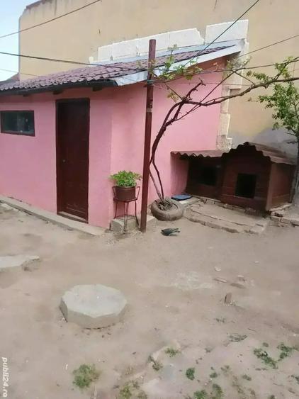 Casa la curte comuna - 6