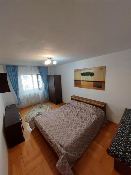 Apartament 3 camere - Nicolina, lângă Lidl (Prima stație)-450 Eur - 2