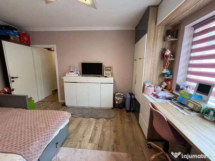 Apartament cu 2 camere decomandat în Florești