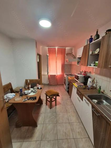 Vand apartament 3 camere Micro 4 - 1