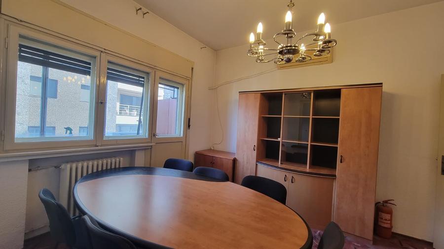 Studiou cochet pe Vasile Lascăr – ideal pentru investiție sau birou-Comision 0% - 1