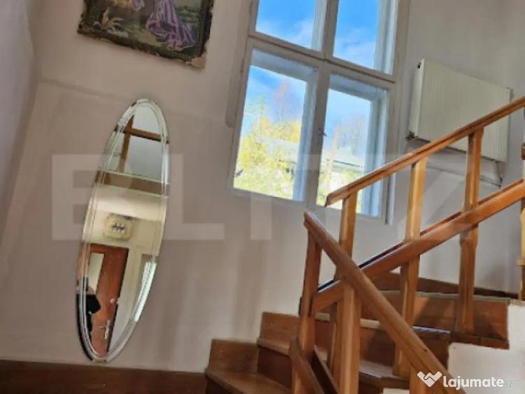 Casa spatioasa cu 4 camere, orasul Campeni - 9