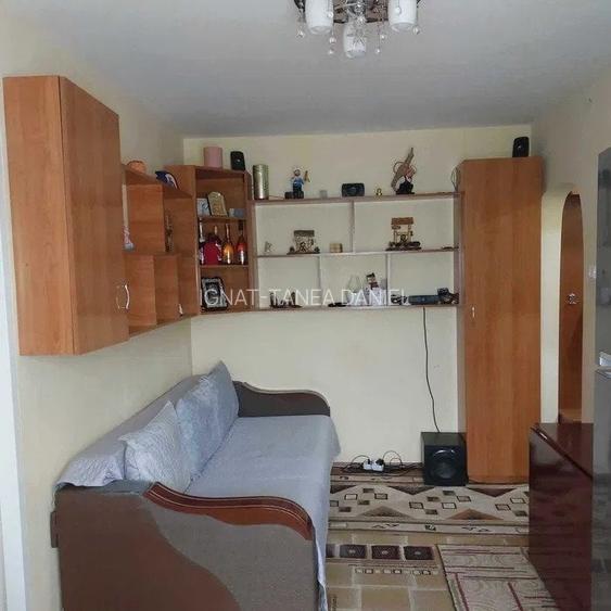 Apartament cu 3 camere, etaj 3/4, zona Tatarasi Apartament cu 3 camere, etaj 3/4, zona Tatarasi