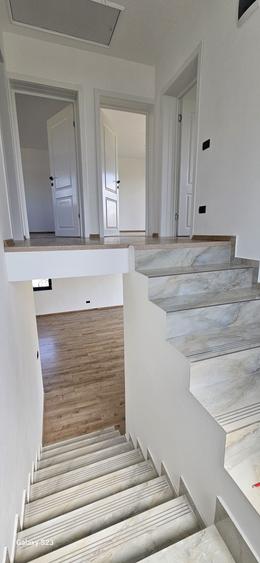Vand casa parter + etaj - 3