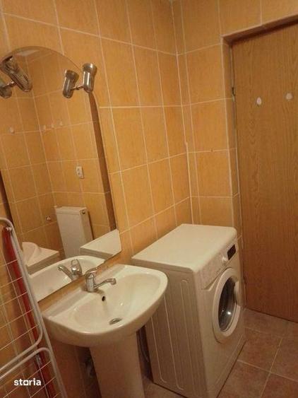 Inchiriez apartament 3 camere - 2