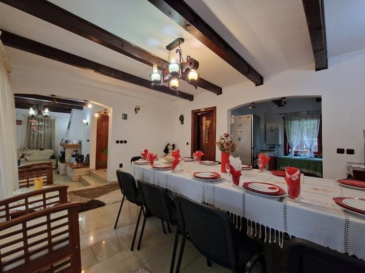 Complex Turistic - 900 mp utili -  teren 3000 mp - Piscina - zona turistica - 7