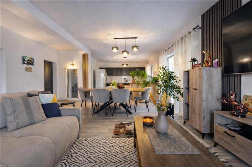 Rezidential/Hotelier,eleganta discreta,energie verde,1.000mp teren,Tohanita ,Bra - 2