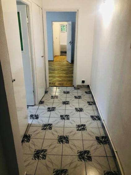 Vand apartament cu 2 camere Rovine - 1