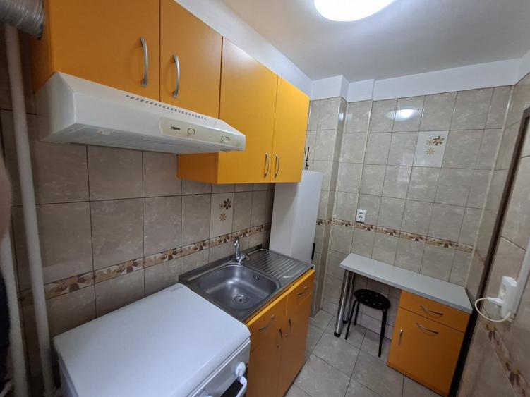 Obor, Colentina, Teiul Doamnei vav Sectia 7 Politie - 9