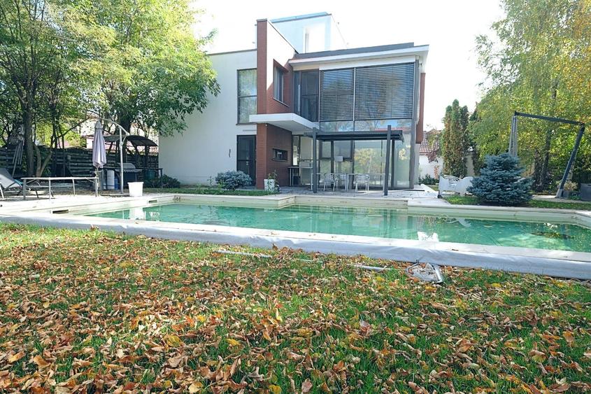 OTOPENI, Vila exclusivista P+E - 6 camere, 4 bai  cu piscina - 22