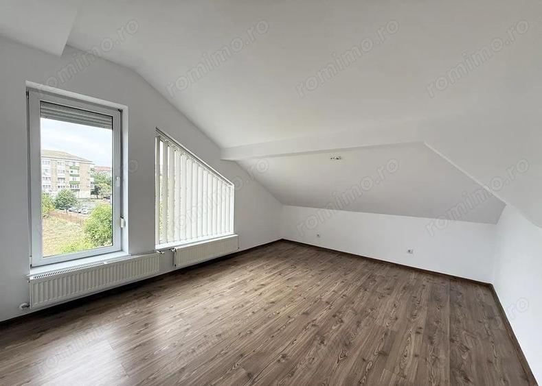 Apartament cu 4 camere, tip PENTHOUSE - cartierul Nufarul - IMOBIHOR - 4