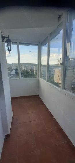 Vand apartament 2 Camere zona Intre Lacuri - 1