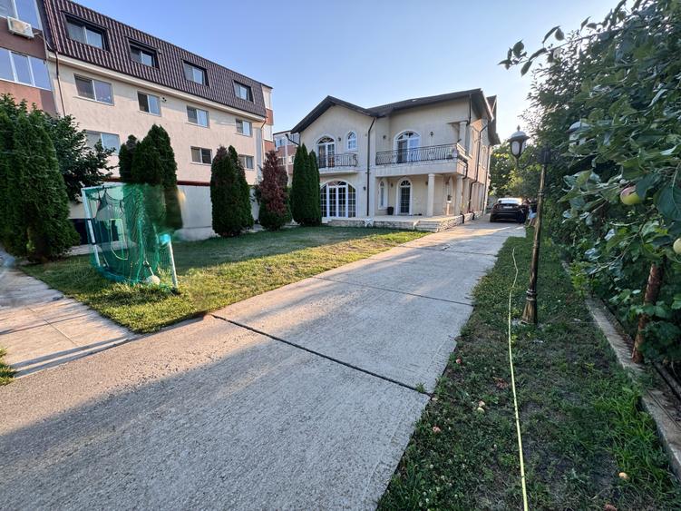 Casa deosebita sector 4 P+1+M. 6 cam.Util 418mp. Teren 1638mp - 2