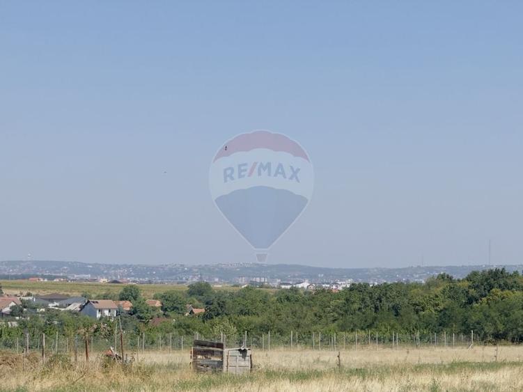 Teren 2,841mp Apateu / Strada Principala langa Biserica Ortodoxa - 3