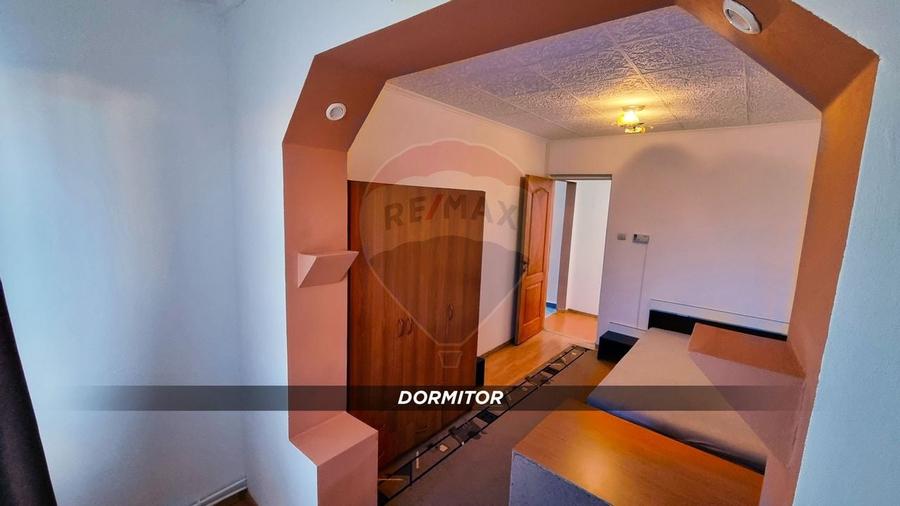 Apartament decomandat cu 2 camere de vânzare str. Cuza Voda - 6