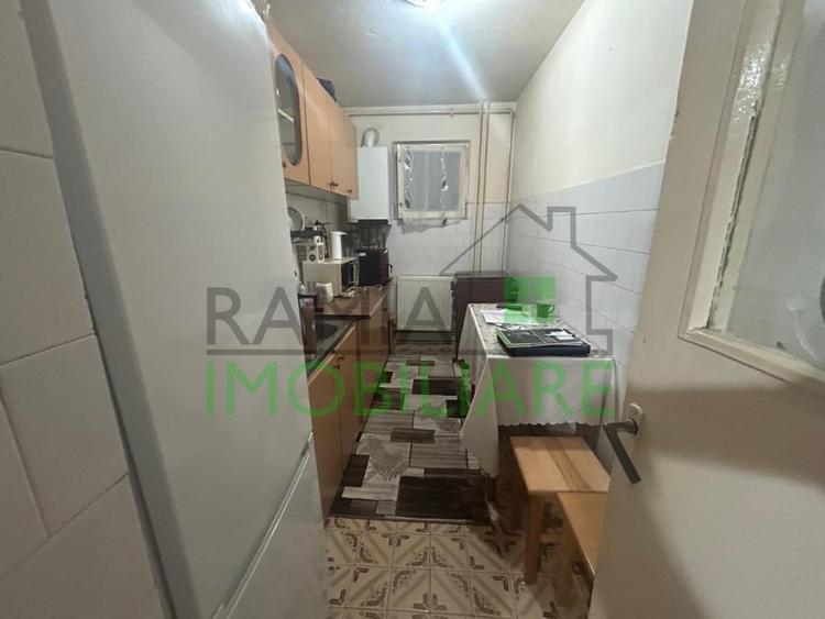 Apartament cu 2 camere Decomandat - 10