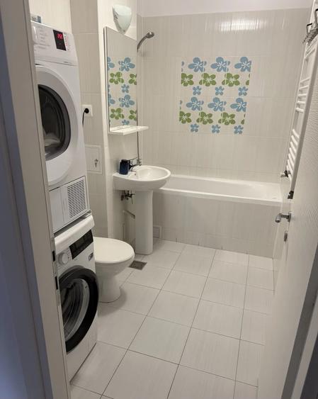 Apartament cu 3 camere decomandat în Theodor Pallady