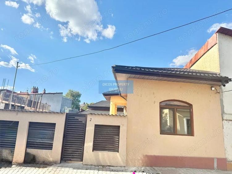 De vanzare Casa , Str. Doroban?i - 8