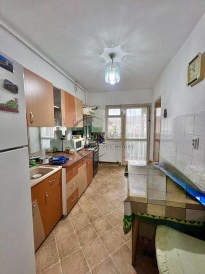 Apartament 2 camere decomandat, Astra - 1